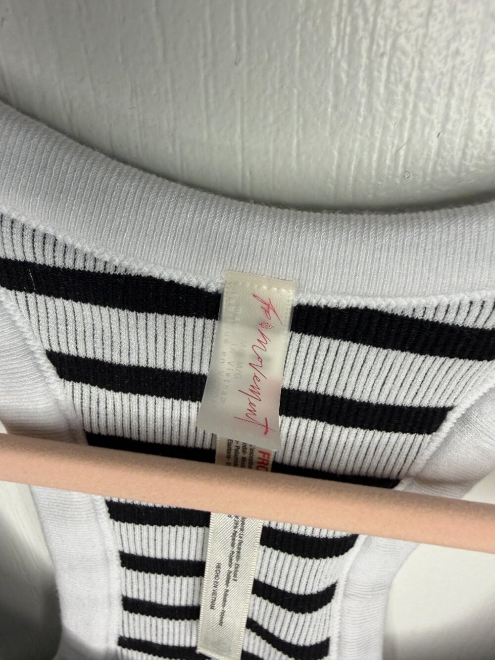 NWOT FP Movement Go To Striped Sports Bra – White Combo – M/L- MSRP $48 - Picture 6 of 9